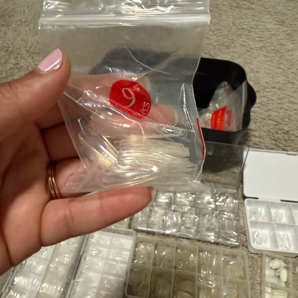 Assorted Nail Tips - Picture 12 of 13
